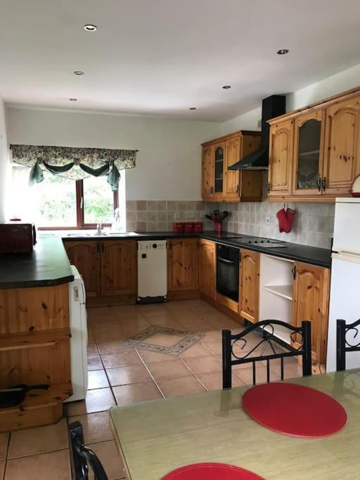 Castlegregory-Seaside 2 Bedroomed Cottage Eksteriør bilde